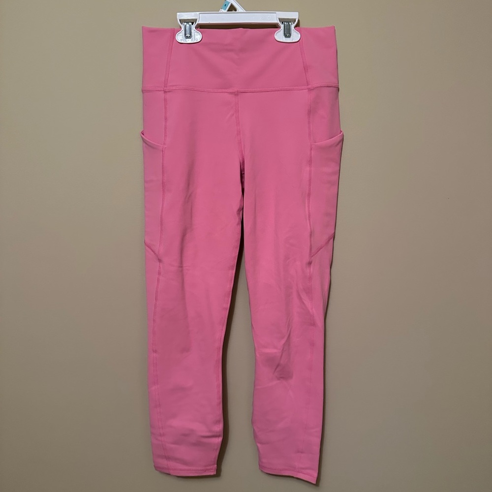 fabletics leggings, mid-rise pureluxe capri